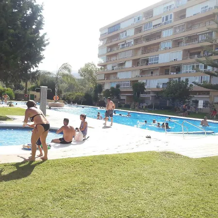 Estudio Con Impresionantes Vistas Al Mar
